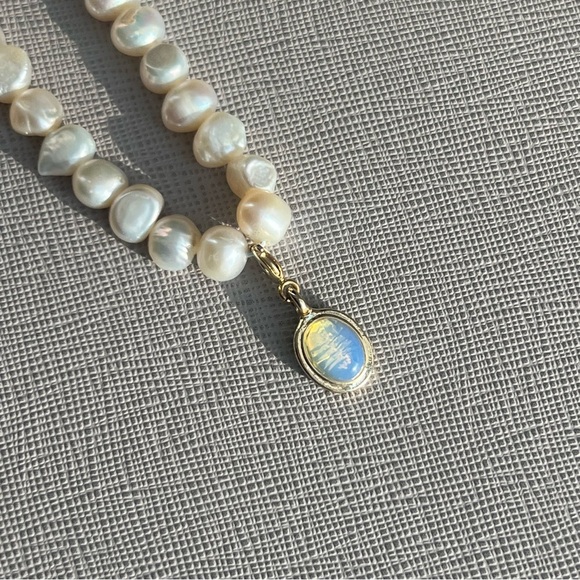 [CLEARANCE/Send Offers] PEARL CHOKER NECKLACE WITH “MOONSTONE” PENDANT - Picture 7 of 9